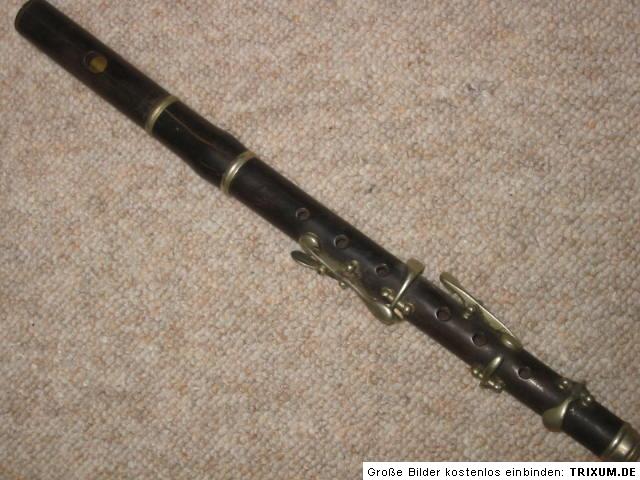 old wooden piccolo flute, 6 keys needs repair  